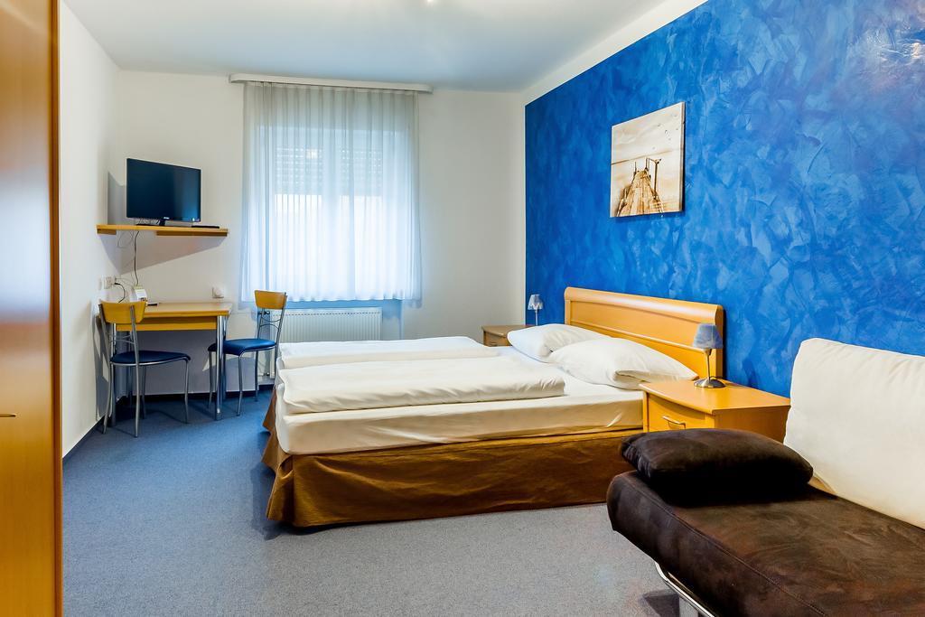 Gasthof Alte Post Falkendorf Buitenkant foto