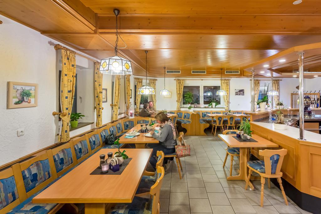 Gasthof Alte Post Falkendorf Buitenkant foto